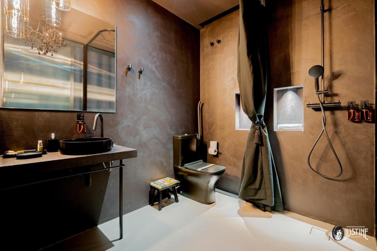 Suite Shibari By Justine Apartments Sobria Elegante Y Pecaminosa Apartamento Turistico En Madrid Rio Exterior foto